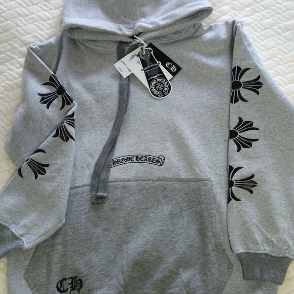 CHROME HEARTS - Picture 1 of 4